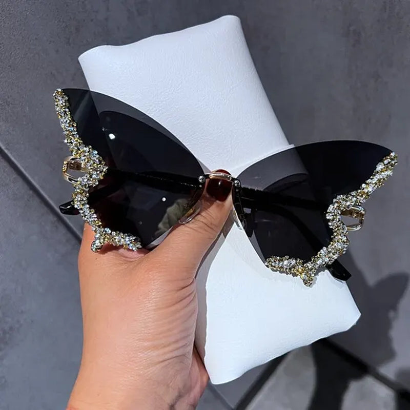 Fashionable Personalized Butterfly Shaped Frame Sun Glasses Women Slim Fit Sunglasses Travel Cycling