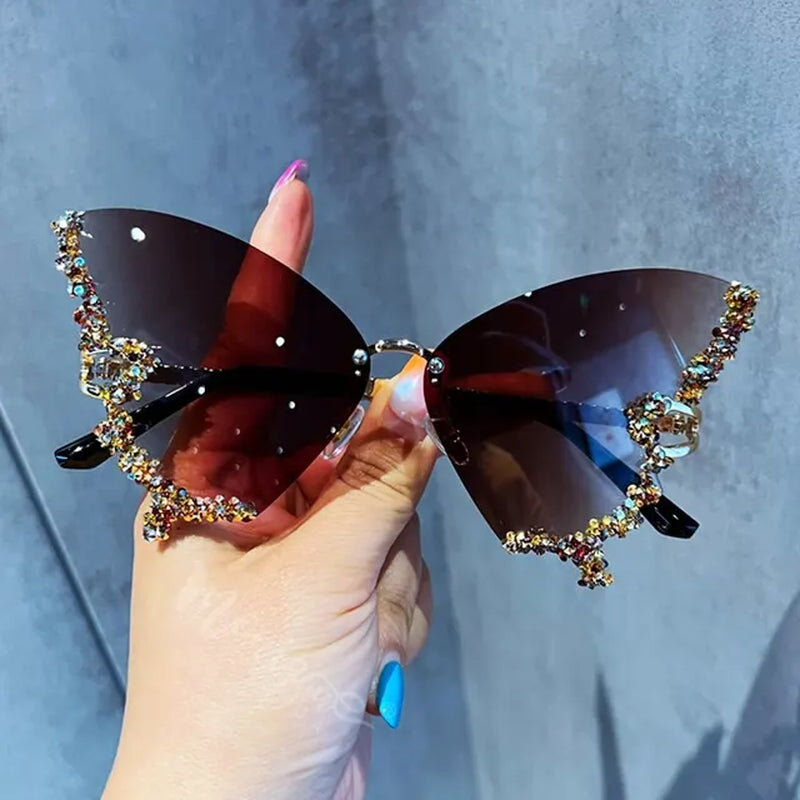 Fashionable Personalized Butterfly Shaped Frame Sun Glasses Women Slim Fit Sunglasses Travel Cycling