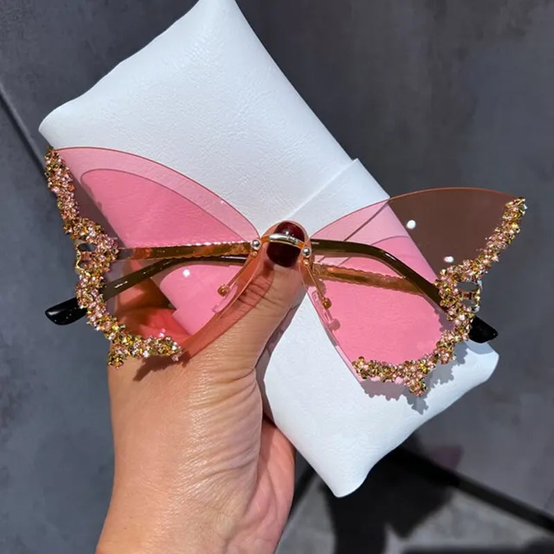 Fashionable Personalized Butterfly Shaped Frame Sun Glasses Women Slim Fit Sunglasses Travel Cycling